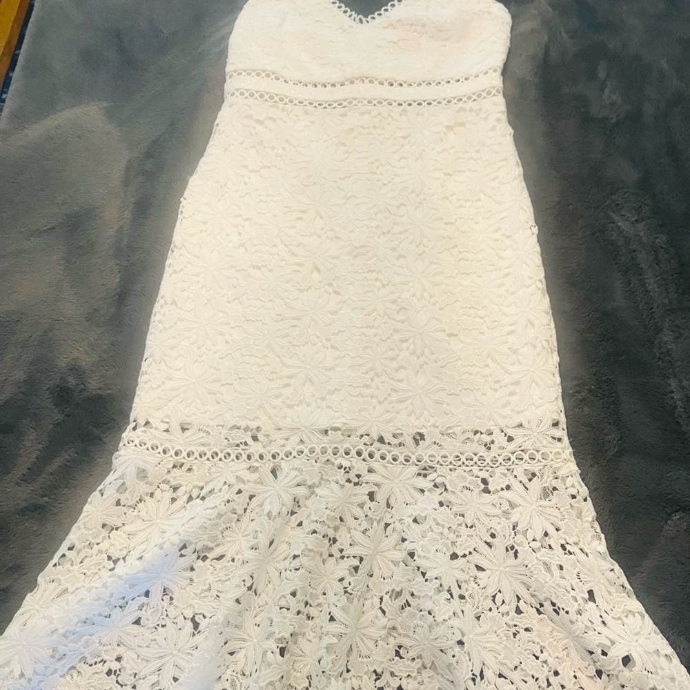 Laundry By Shelli Segal White Dress. Spaghetti straps l. Summer. Sundress